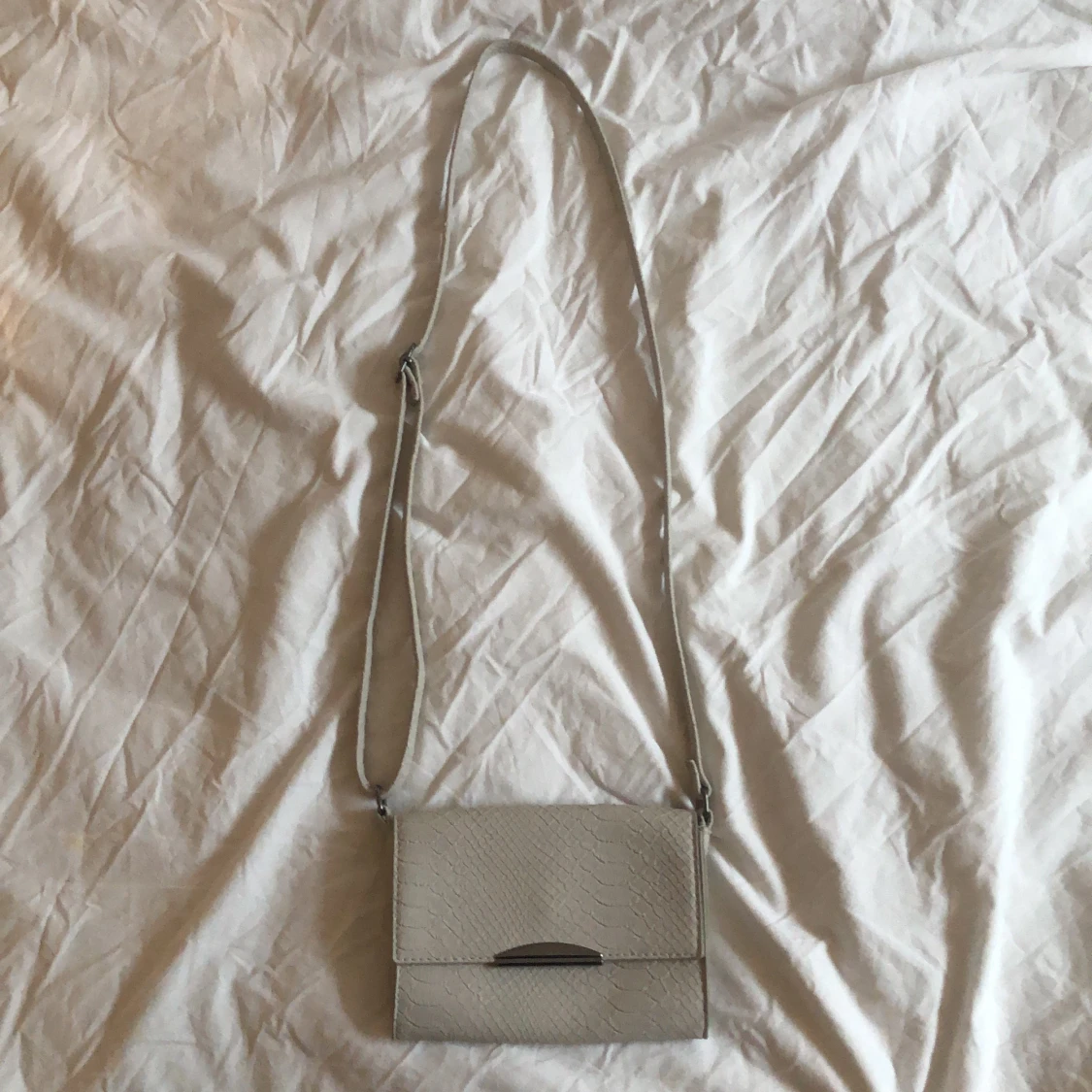 Skin väska till SALU