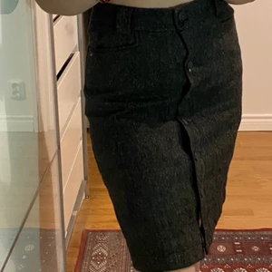 Vintage kjol - En fin vintage stickad kjol, jätte fin men bytt stil haha 🤎