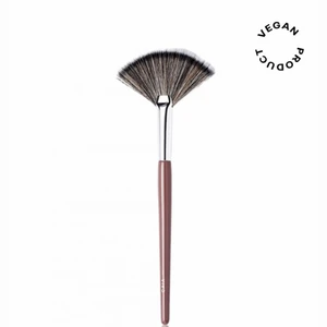 Caia F07 - Säljer denna boste från Caia då jag redan har en likadan. Helt ny och endast uppnås förpackning. Orginalförpakning medföljer. Nypris 175kr. Säljer för 120. Hör av dig vid intresse🤍