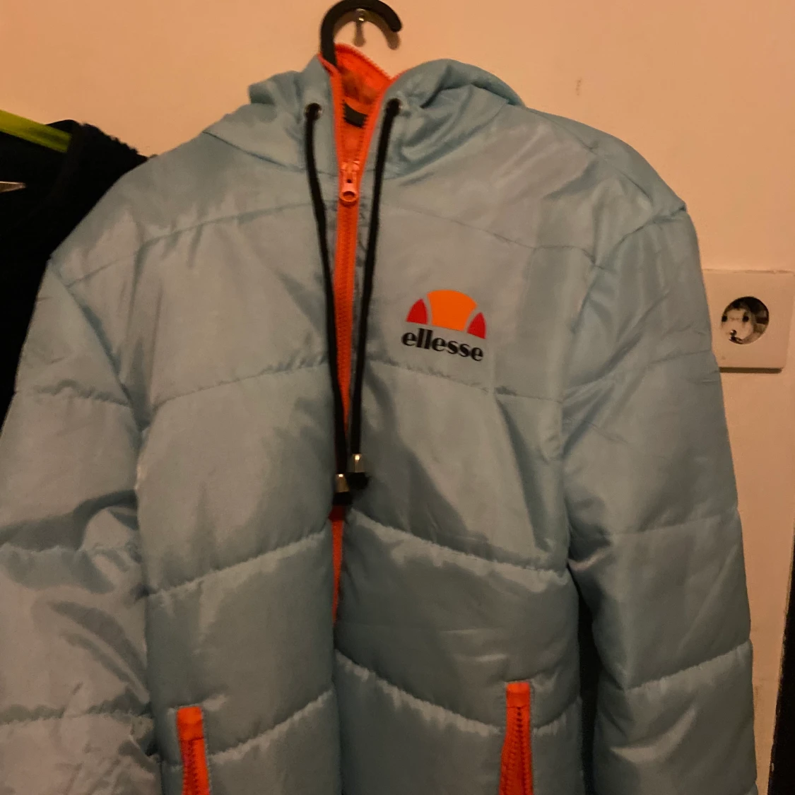 ELLESSE JACKA - 90