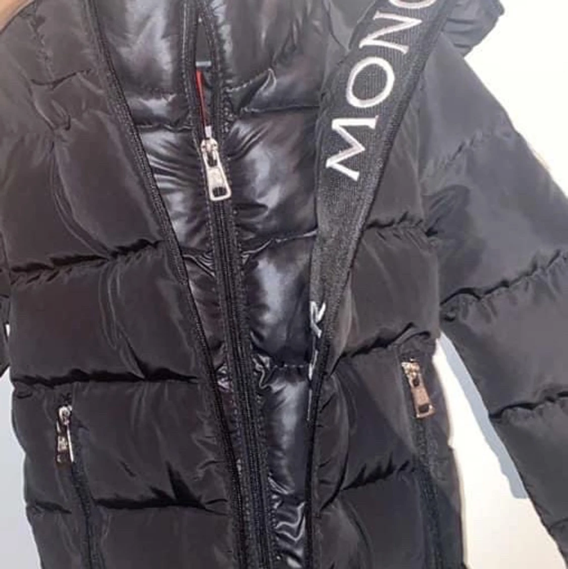 Moncler Jacka Strl M 