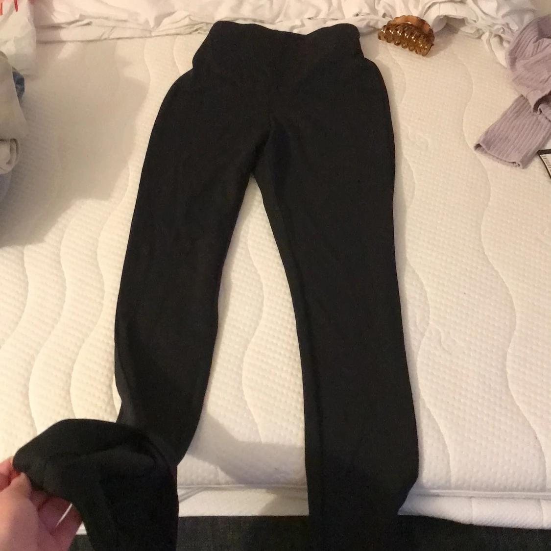 Kostymbyxor med slits