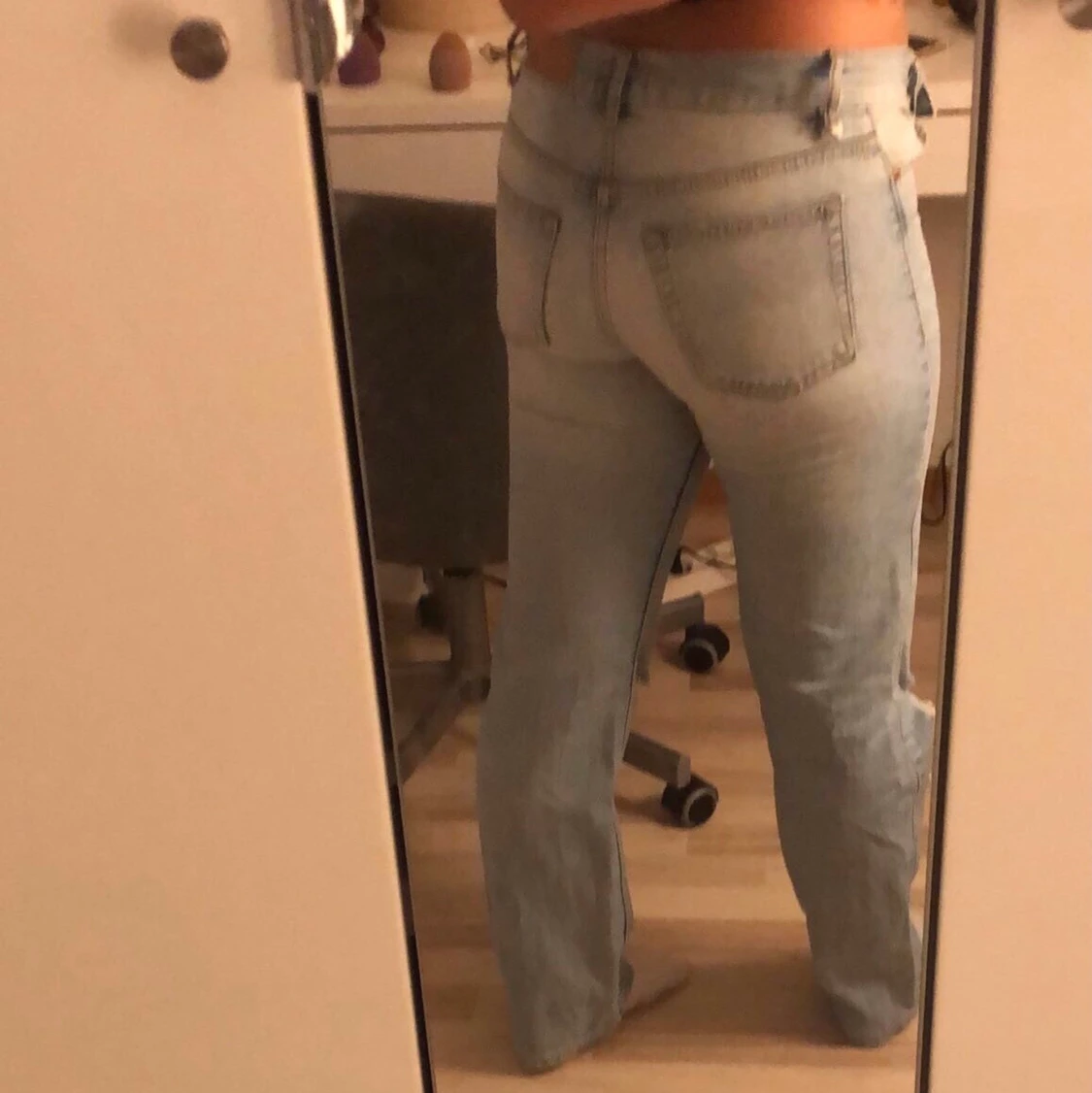 Snygga jeans från junkyard - 90