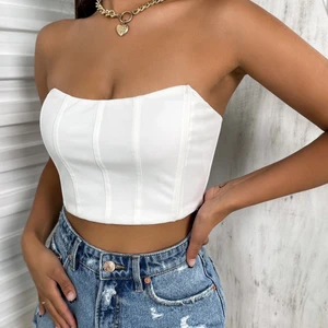 Topp - Säljer eftersom den inte passar mig bra, den är bara 2 månader gammal. Möts upp och fraktar. Men du står för frakten