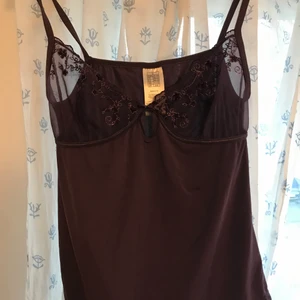 Linne  - Intressekoll på detta supersnygga linne! måste tyvärr sälja då det är lite litet på mig. det är storlek s men skulle säga att det även passar xs 