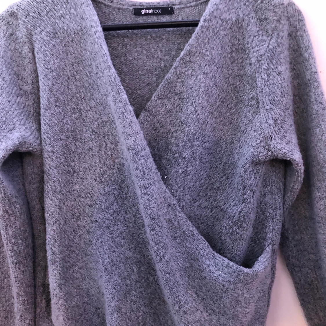Grå stickad tröja  - 90