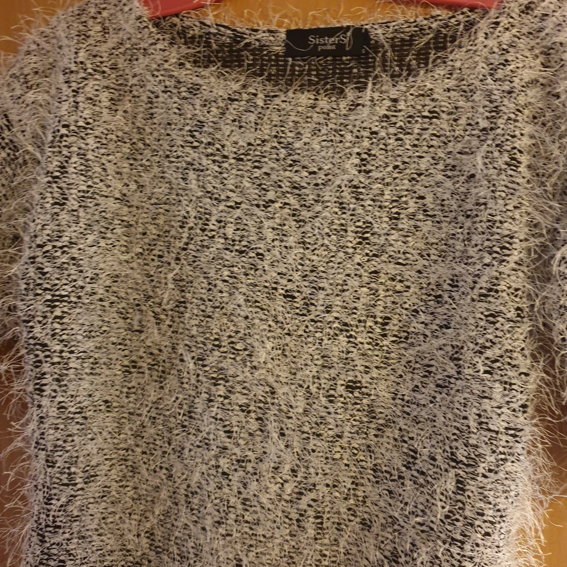 SUPERSNYGG GRÅ/VIT TRÖJA - 45