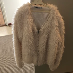 Vår jacka  - Helt ny vårjacka i strl xs