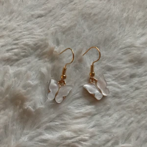 Örhängen  - 40kr/styck inklusive frakt 🤍🤍