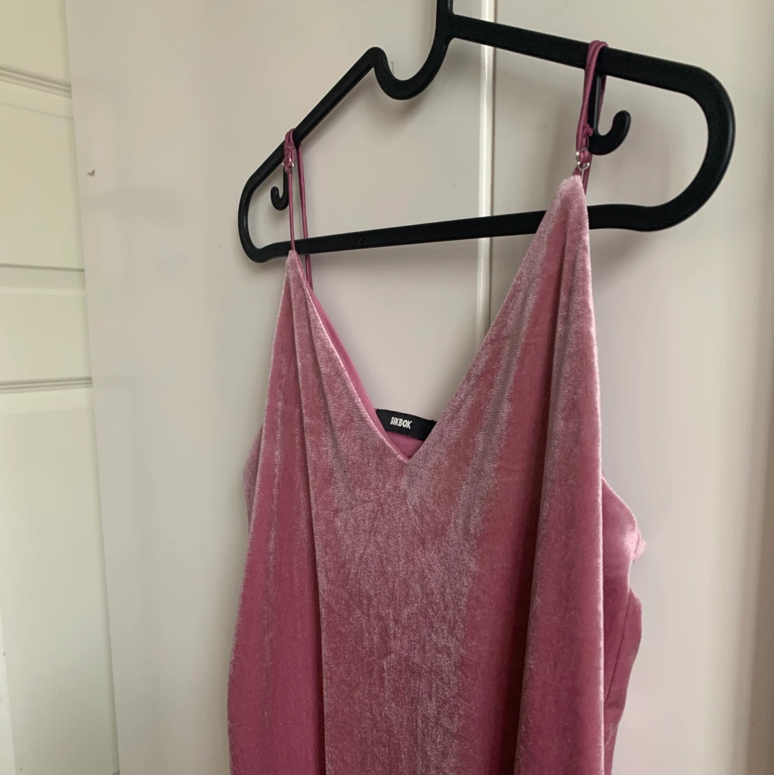 Lila sammetsklänning - 91