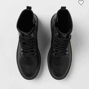 Boots  - Säljer mina helt nya boots från hm ! Storlek 40 men passar 39 🤍 frakt tillkommer på 88kr 