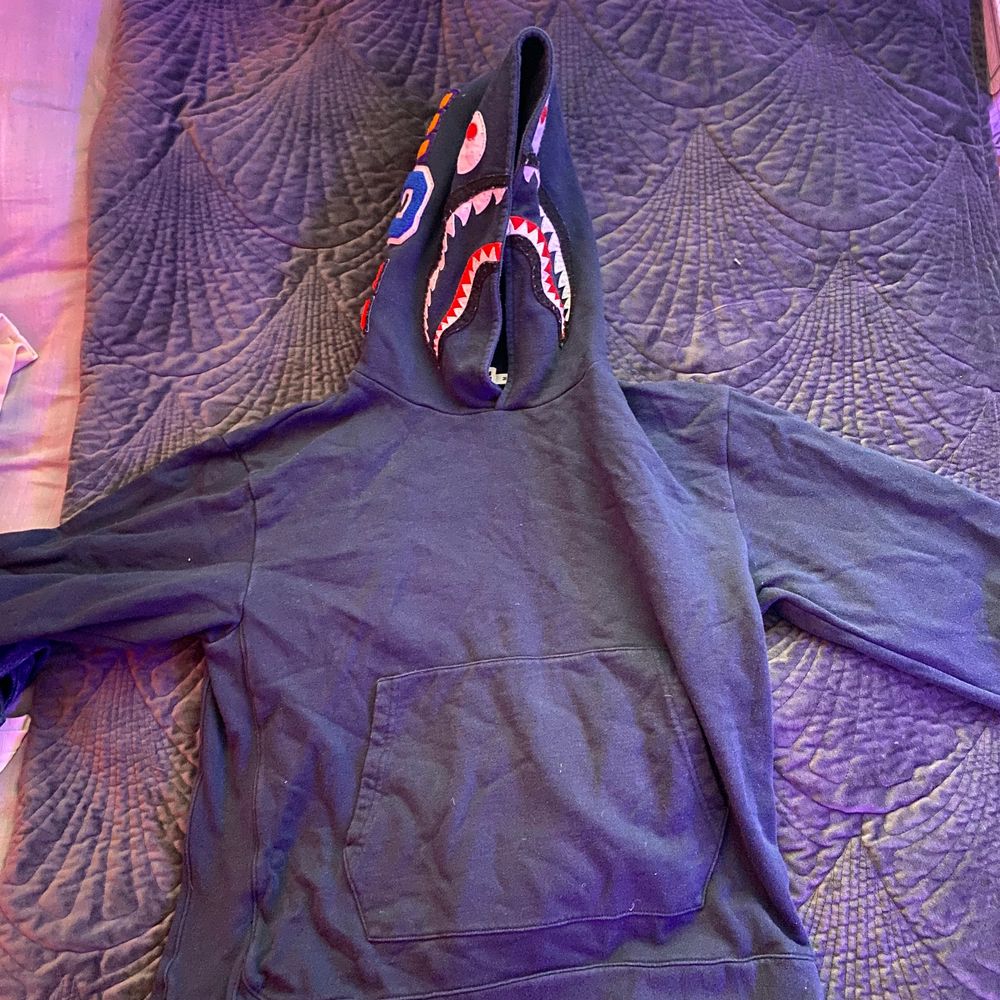 Bape hoodie köpt 2019, cond 9/10. Huvtröjor & Träningströjor.