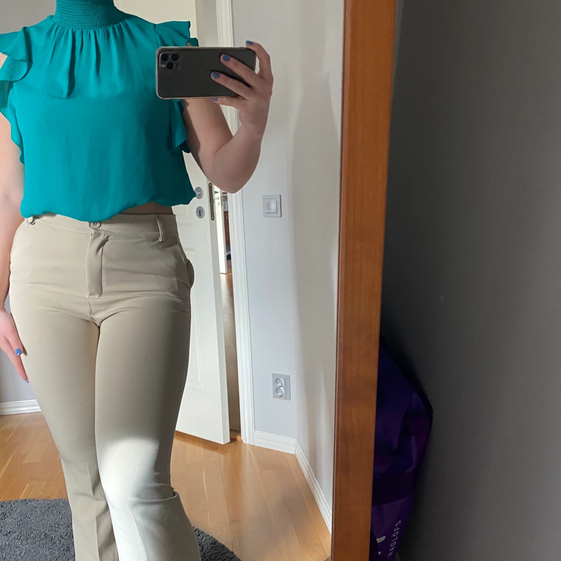 Blå/grönt linne med volang