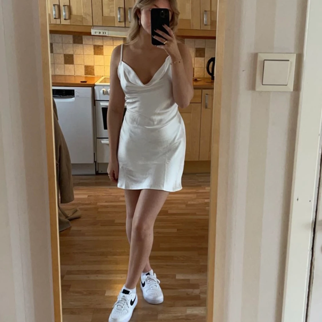 PAIVA SLIP DRESS SATIN från  MOTELROCKS - 90