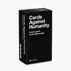 Säljer mitt Cards against humanity spel som är använt en gång, frakt tillkommer🚚