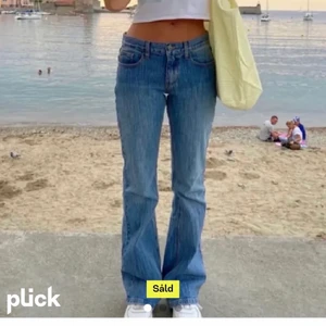 Brandy melville jeans - Lånade bilder! Säljer dessa populära jeans från brandy melville i storlek s! Köpta här på plick men säljer för att dom inte kommer till användning