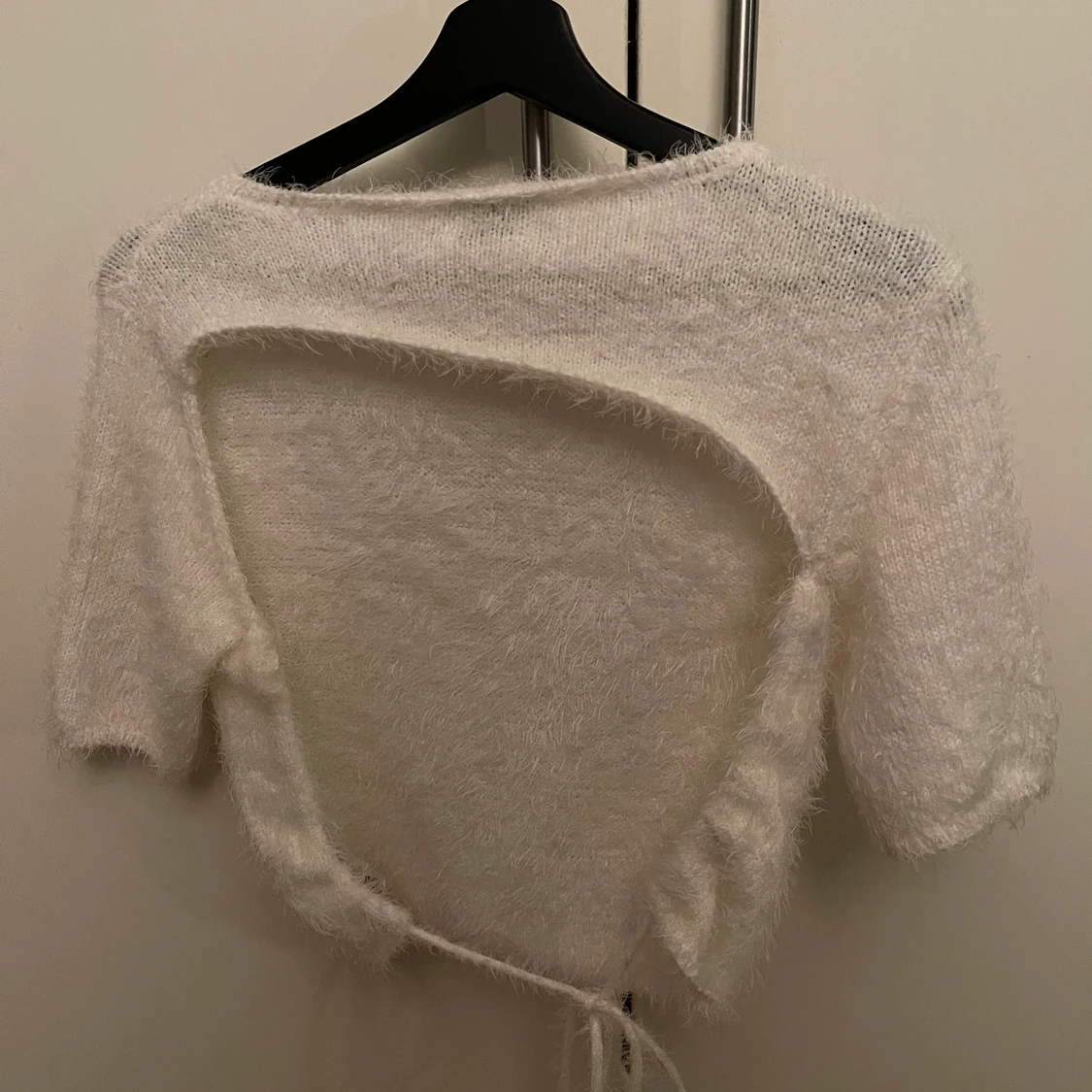 Topp med öppen rygg - 90