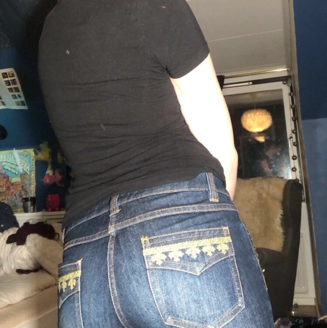 Lågmidjade jeans med coola detaljer på - 90