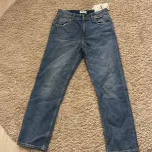 Jeans i storlek 158, passar jättefint som lowrise jeans!