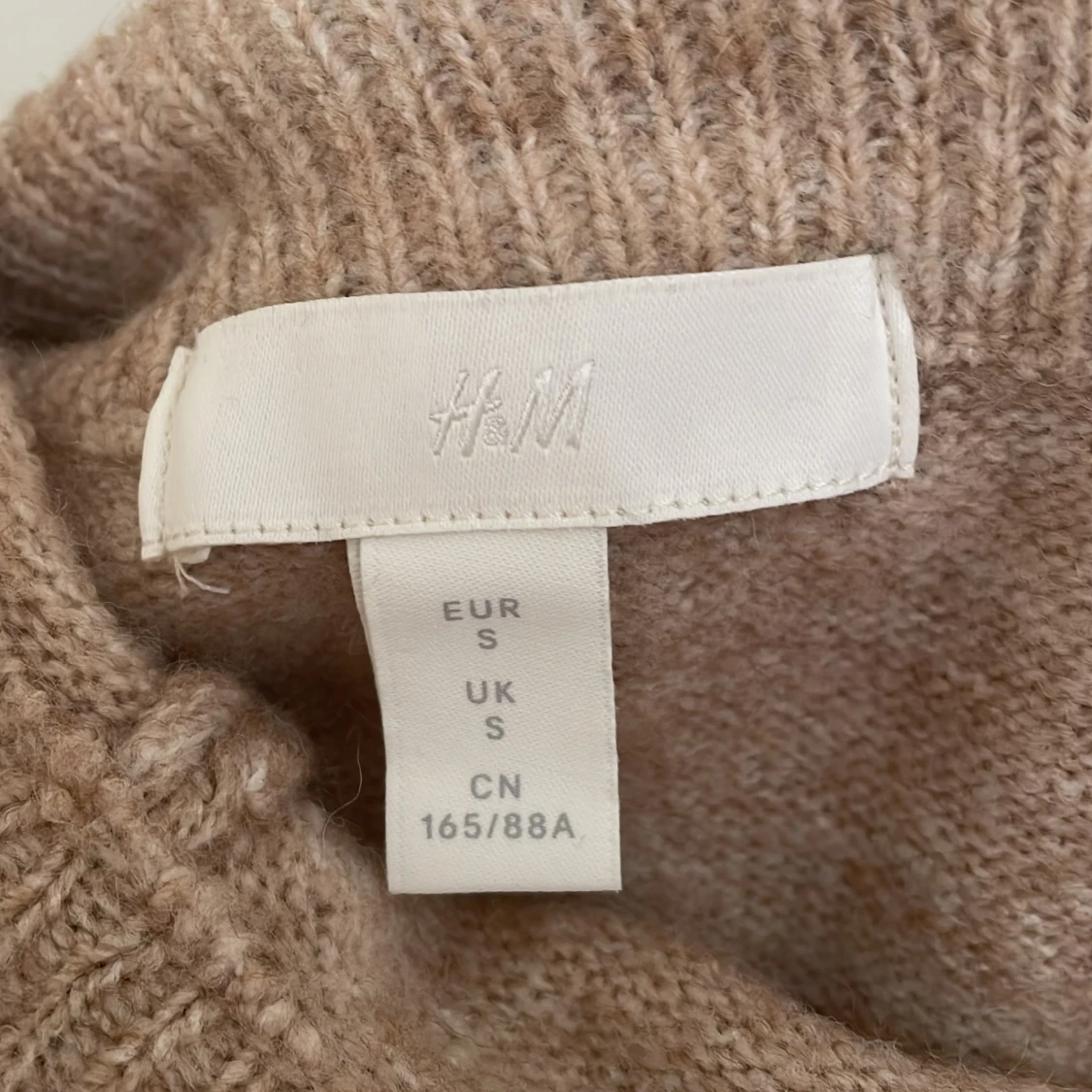 stickad offshoulder-tröja - 90