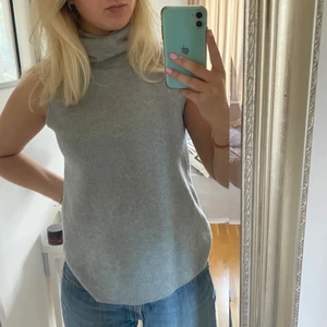 Topp  - Topp med polo, bra skick