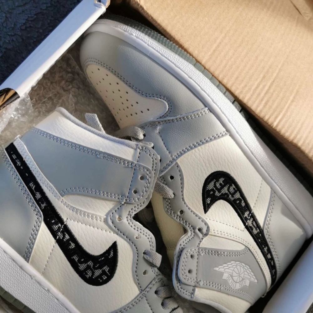 Air Jordan 1 Dior - Skor | Plick Second Hand
