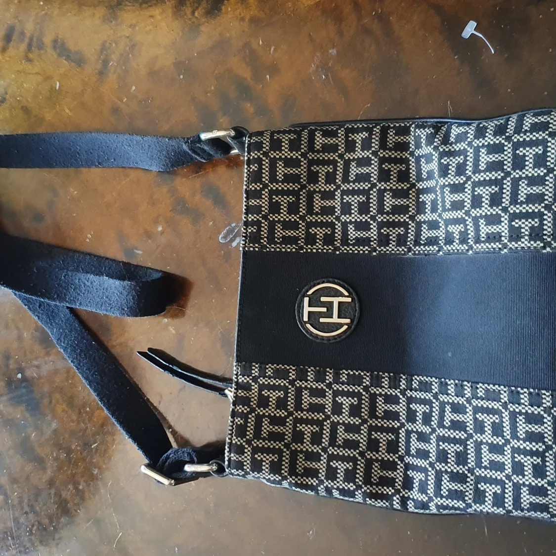 Åkta Tommy Helifiger crossbag väska  - 90