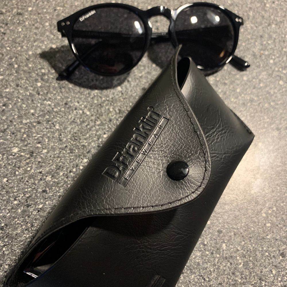 D.Franklin solglasögon | Plick Second Hand