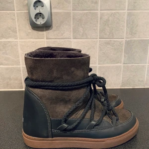 Inuikki skor - Säljer mina superfina Inuikki skor i storlek 39. Skorna är endast använda 3 gånger då jag insett dem är för stora för mig. Orginalpris 2500 kronor. 🌸