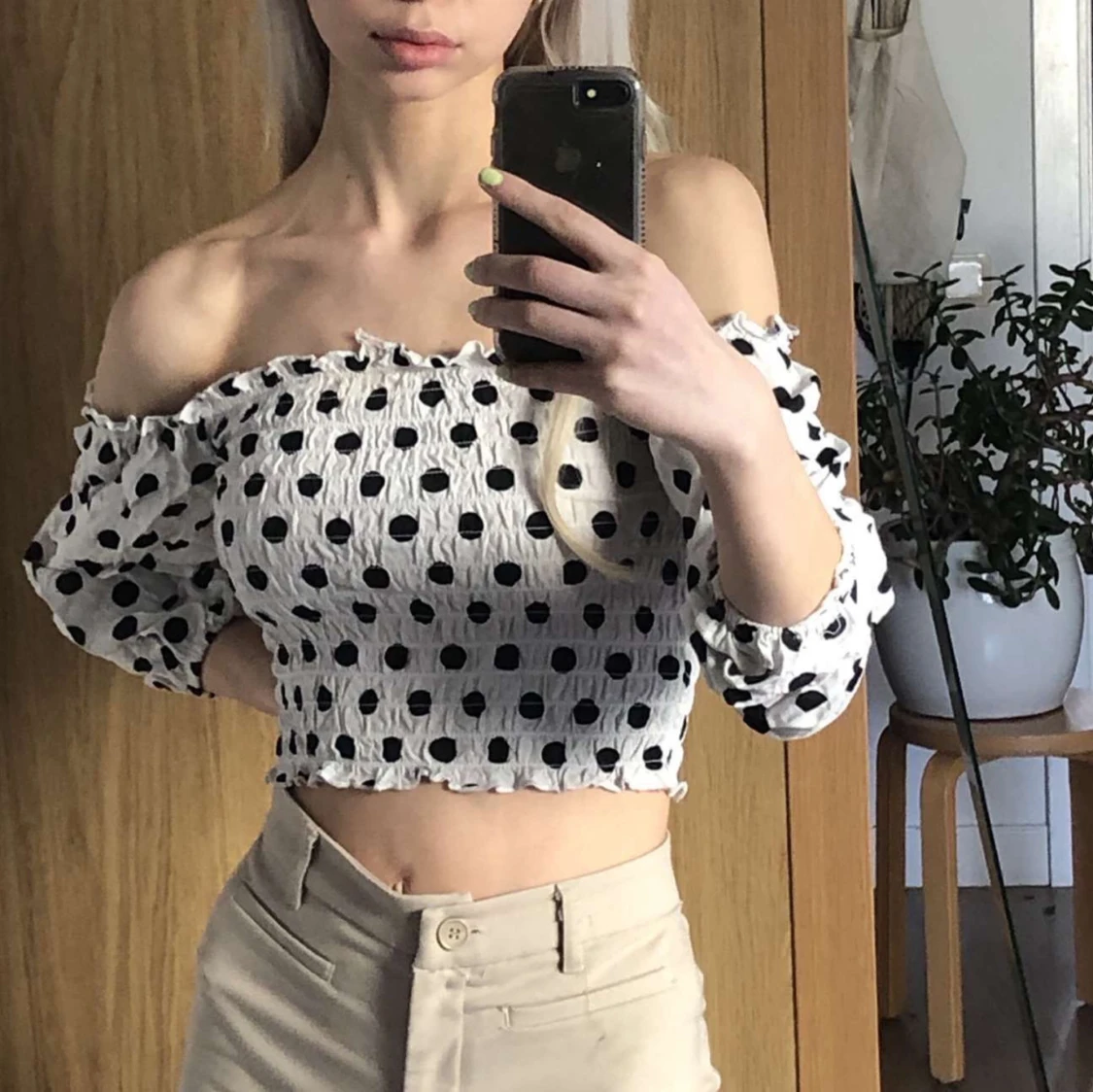 prickig off-shoulder topp