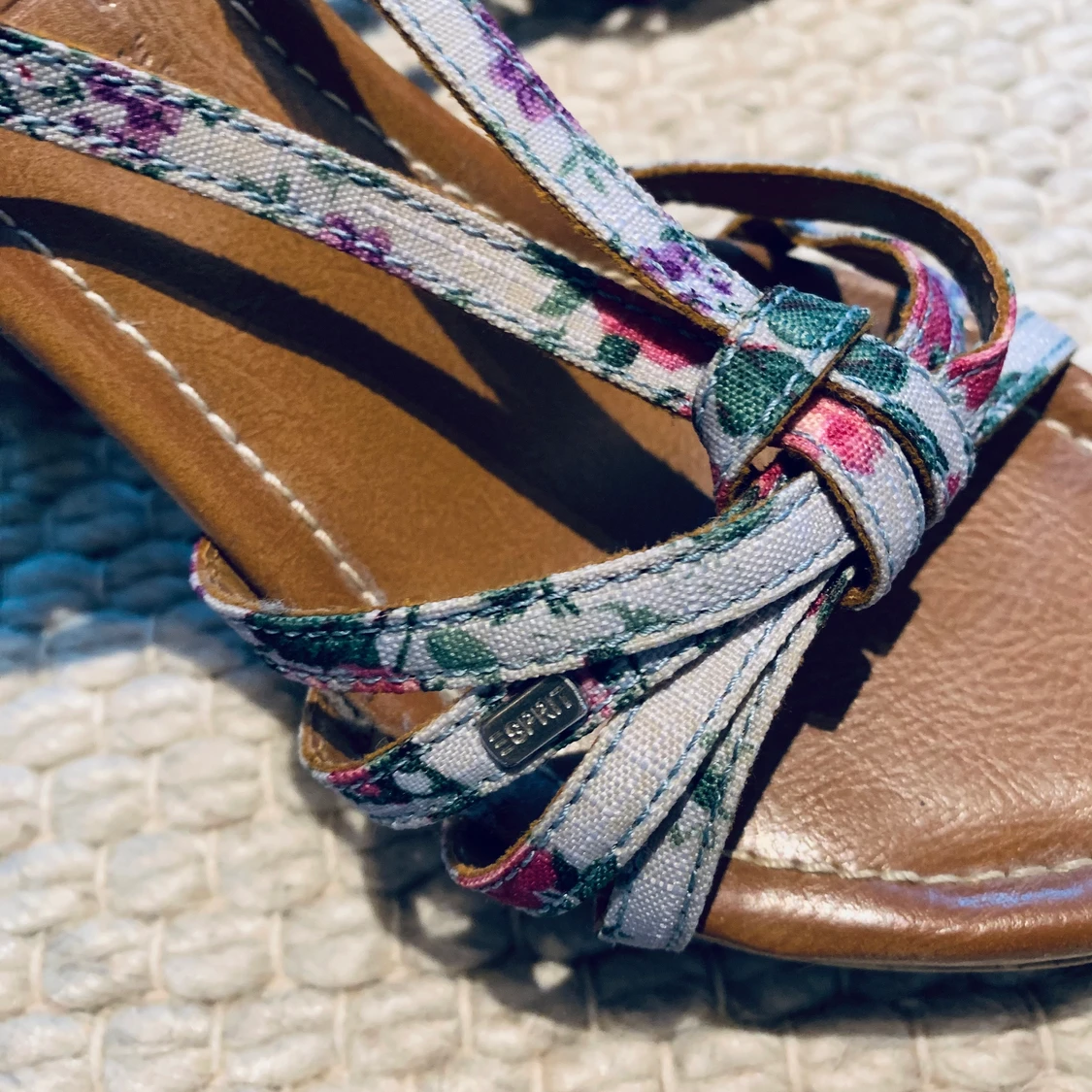 Blommiga klackar i kork  - 90