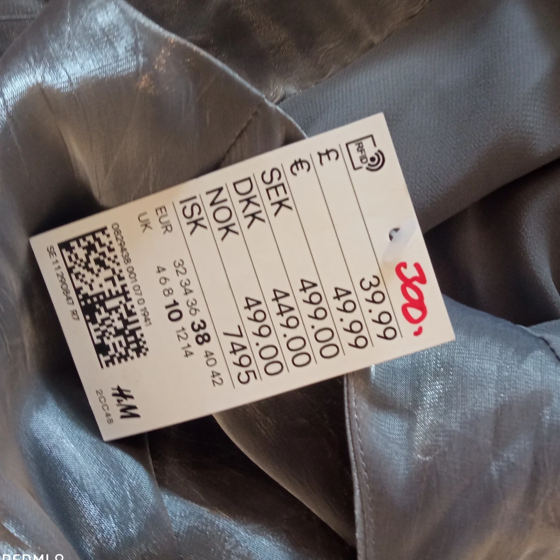 Silvrig långklänning  - 91