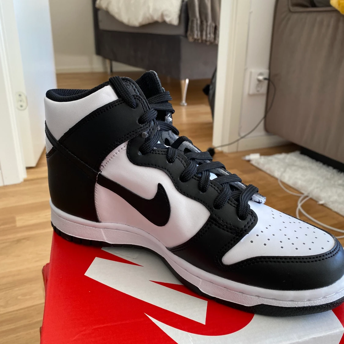 Nike dunk panda high 