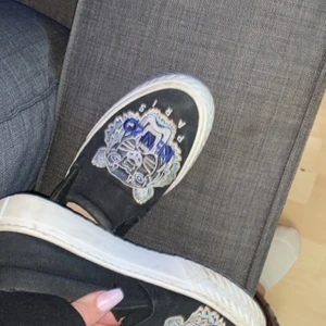 Kenzo skor  - SNYGGA skor från kenzo perfekt till sommaren strl 37-38