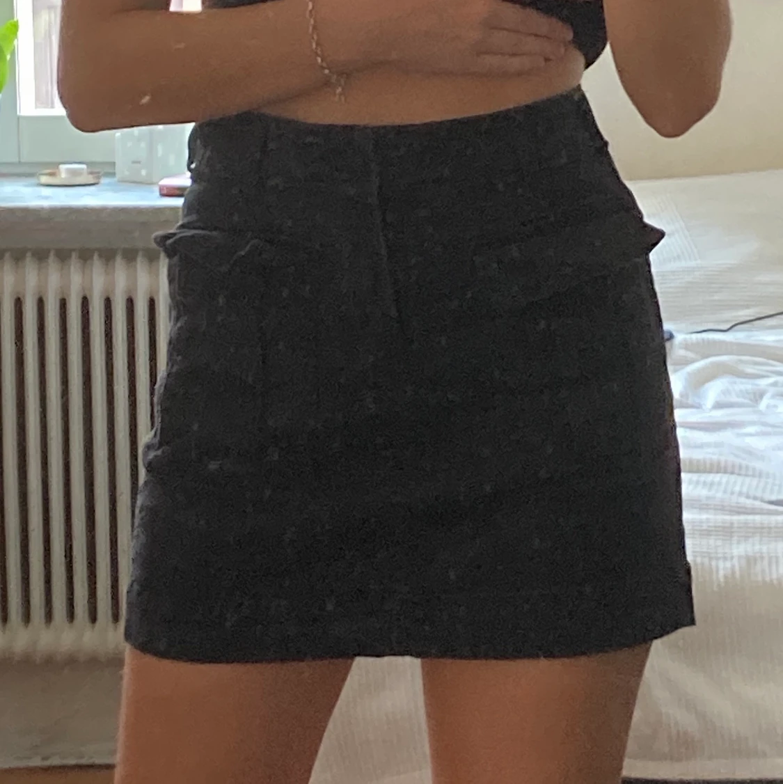 Kort svart kjol  - 91