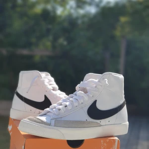 Nike blazers - Nike blazers - storlek: 40.5                                                            Sparamt använda, inga större spår av användning.                      Bara använda 3-4 gånger