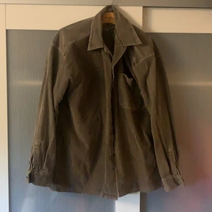 Oversized Paramount skjorta  - Cool Paramount skjorta från (film bolaget Paramount) denna är rättså vintage. 