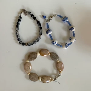 Armband  - (handgjort armband) ett Armband kostar 35 men om man ska köpa alla kostar det 105❤️ köparen betalar frakten ❤️