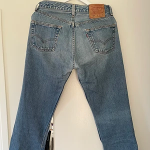 Levi’s jeans  - Only worn max 4 times because it didn’t fit me anymore. It’s in perfect condition. The size is W 30 L36 but the fit is quite tight. Original price ~1000kr. The inseam is 80 cm and the waist is 78 cm.