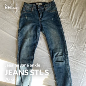 Jeans, jegging jane ankle - Jegging jane ankle från Cubus, storlek small, 70kr men vi kan ev komma överens om ett lägre pris om så önskas🥰