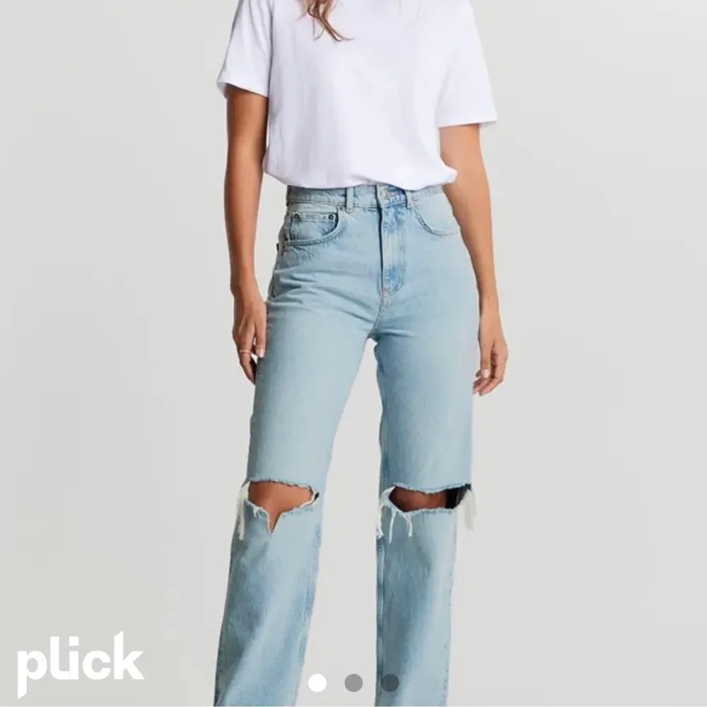 Har ni några tips på var man kan köpa snygga jeans isåfall kontakta mig, inte för dyrt . Jeans & Byxor.