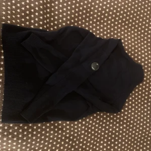 C.P Company Woll and Nylon Turtleneck - This C.P Company woll and Nylon Turtelneck is from 2016 and good condition 8/10, used under 10 times. It is a Size large but fits medium aswell.