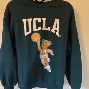  swetskirt i st S - snygg swetskirt från hm i st S