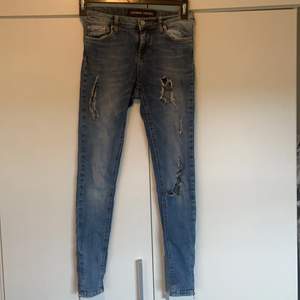 🌸Super fina jeans i Stl 152                                             🌸Använda få gånger 