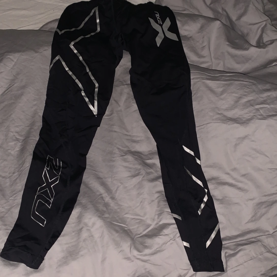 Träningstajts i strl xs/s - 90