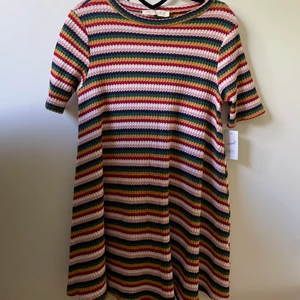 Rainbow dress - Klänning från en hippe butik på Haight-Ashbury i San Francisco. Aldrig använd tho lappen finns kvar and everything