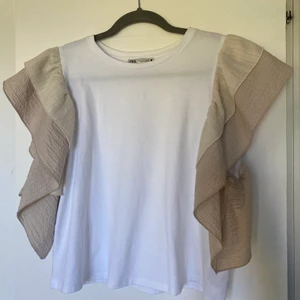 volangtröja! - aldrig använt!! buda privat🤍