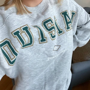 Collegetröja - Jättefin college tröja med LOUISIANA! Storlek S, fint skick!