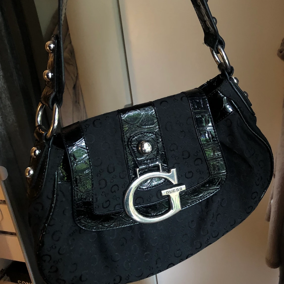 Guess vintage väska!