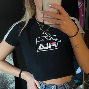 T-shirt  - T-shirt från fila. Gratis FRAKT!